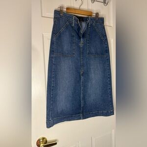 JUST BLACK Denim skirt with front slit Size S